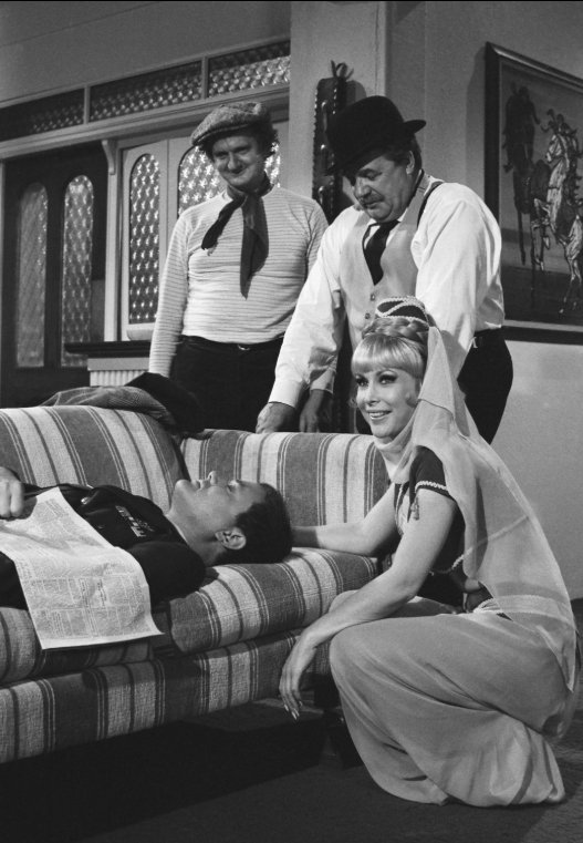 photo-Barbara Eden 1965