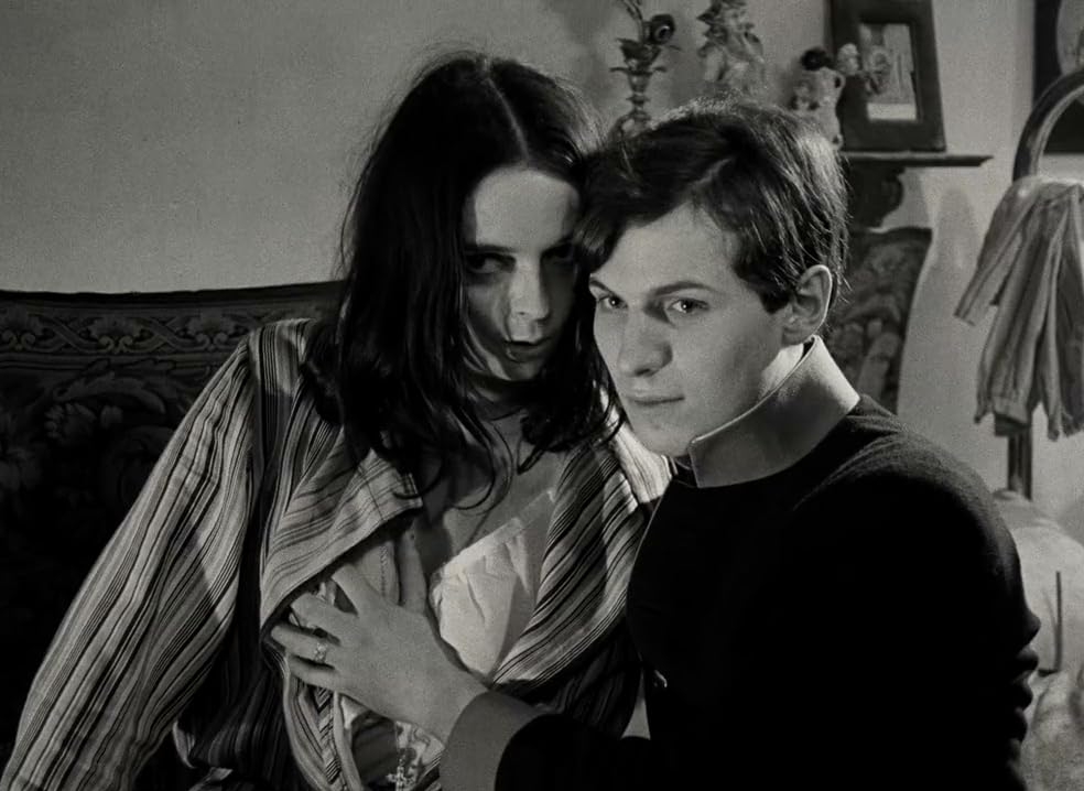 photo-Barbara Steele 1975