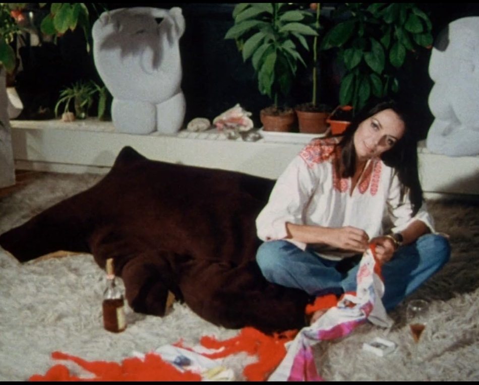 photo-Barbara Steele 1975