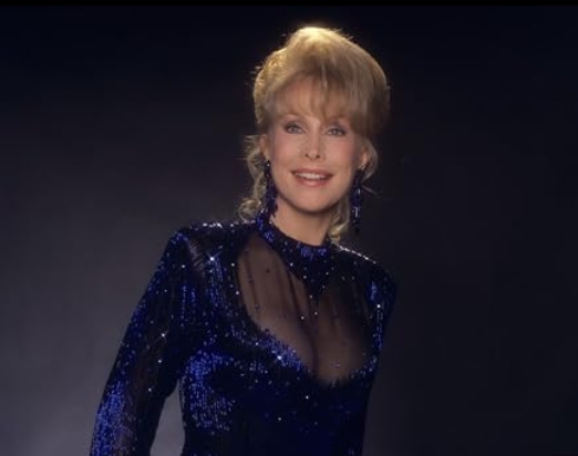photo-Barbara Eden 1989