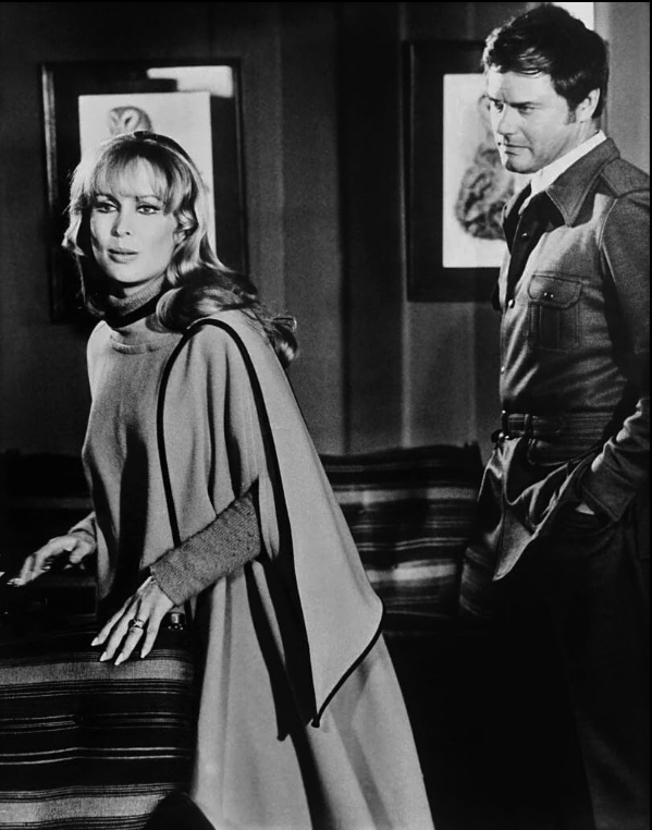 photo-Barbara Eden 1971