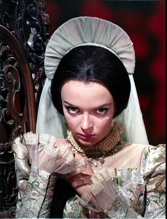 photo-Barbara Steele 1961