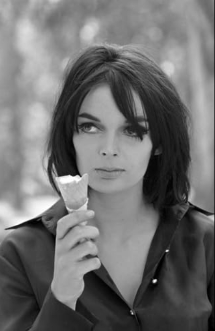 photo-Barbara Steele 1963