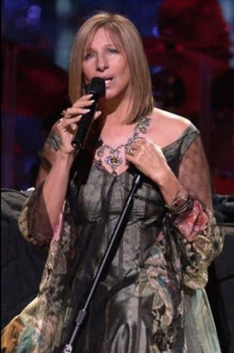 photo-Barbra Streisand 2004