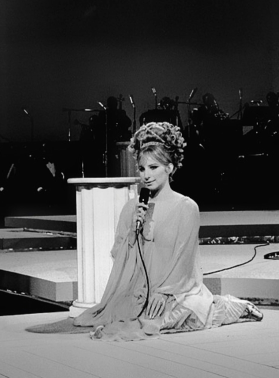 photo-Barbra Streisand 1948