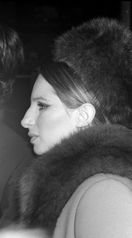photo-Barbra Streisand 1977