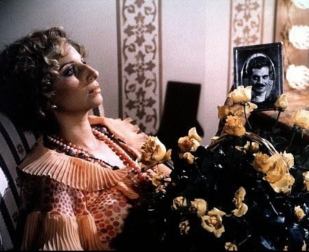 photo-Barbra Streisand 1975