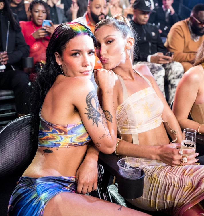 photo-Bella Hadid 2019