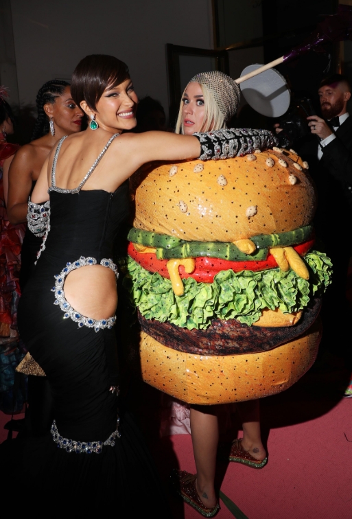 photo-Bella Hadid 2019