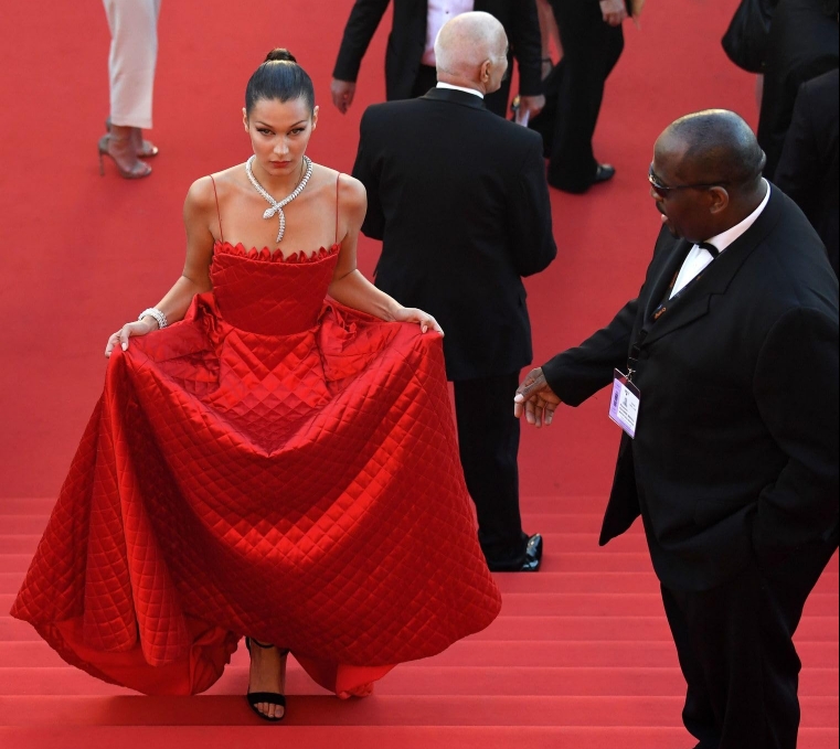 photo-Bella Hadid 2017