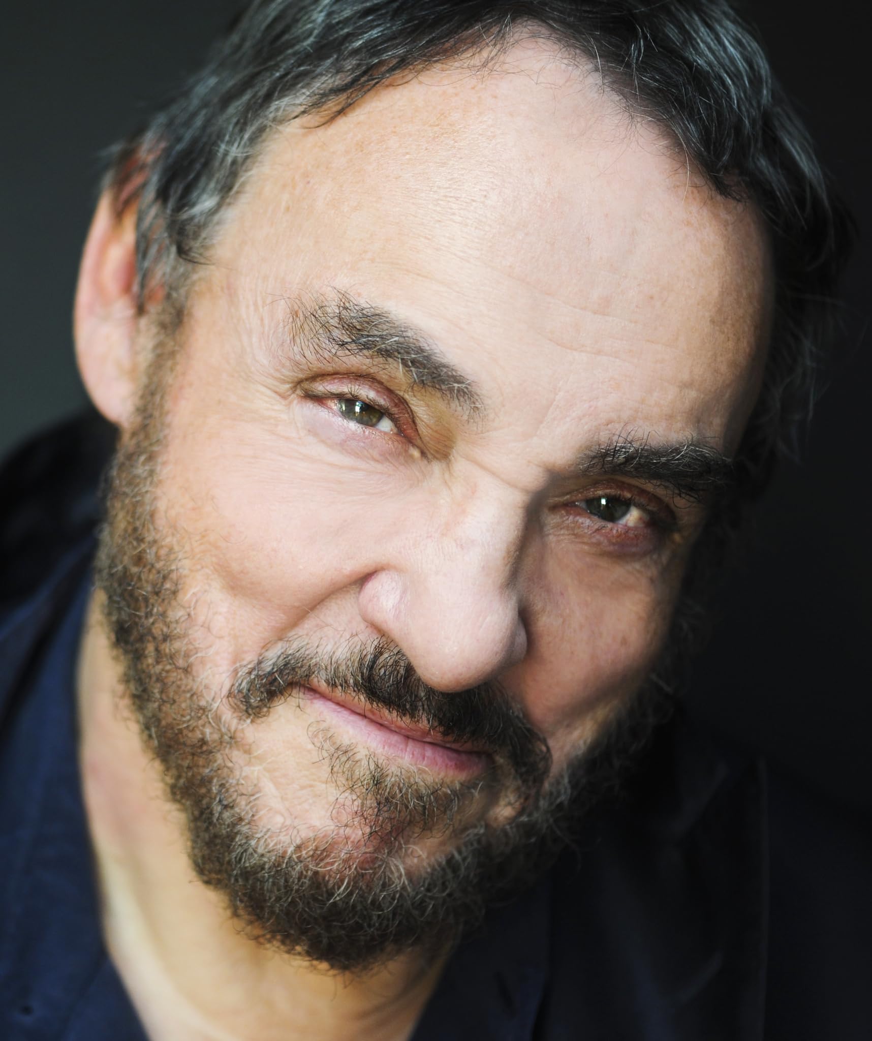 photo-John Rhys-Davies 2004