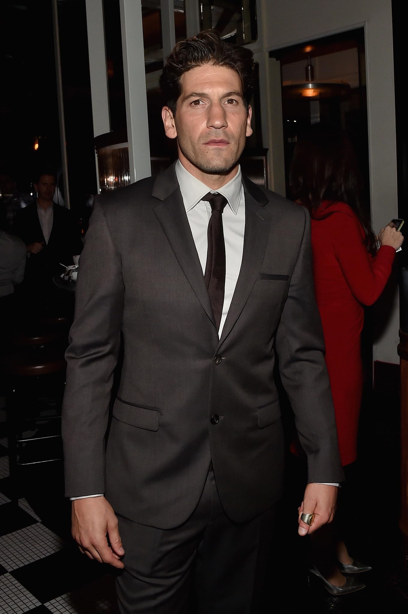 photo-Jon Bernthal 2010