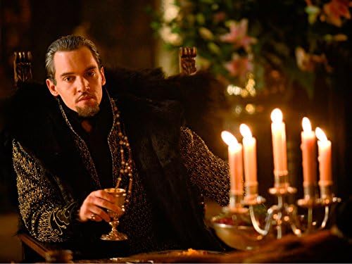 photo-Jonathan Rhys Meyers 2007