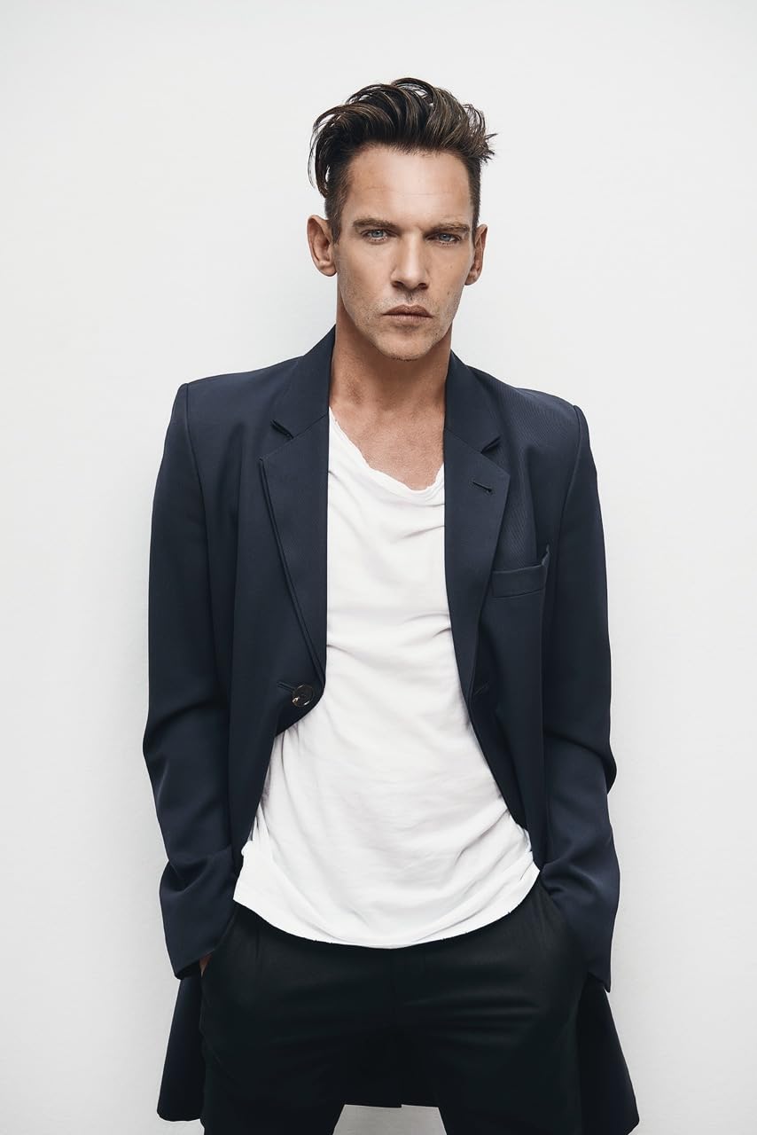 photo-Jonathan Rhys Meyers 2021