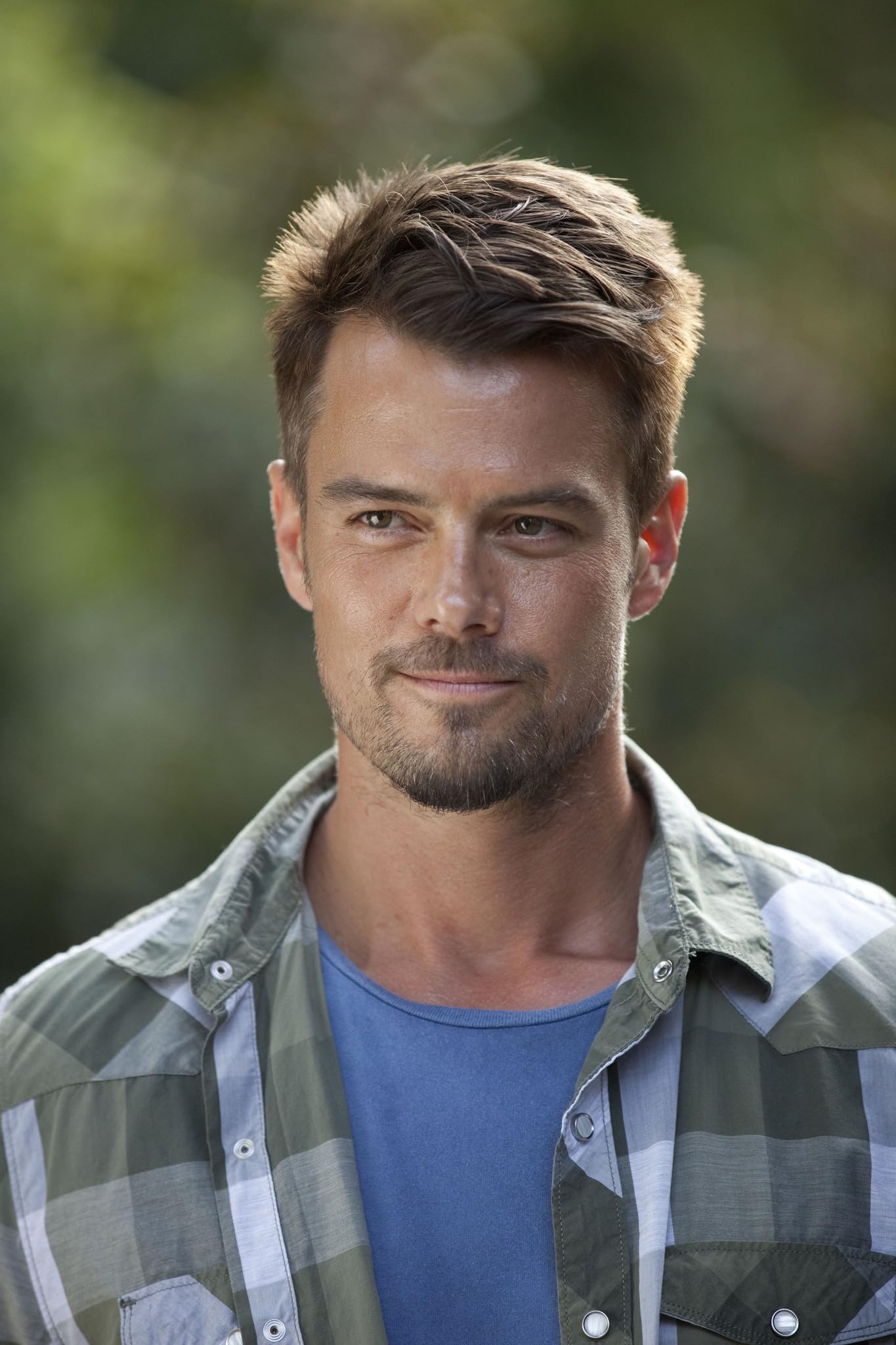 photo-Josh Duhamel 2013