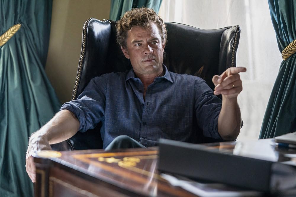 photo-Josh Duhamel 2021