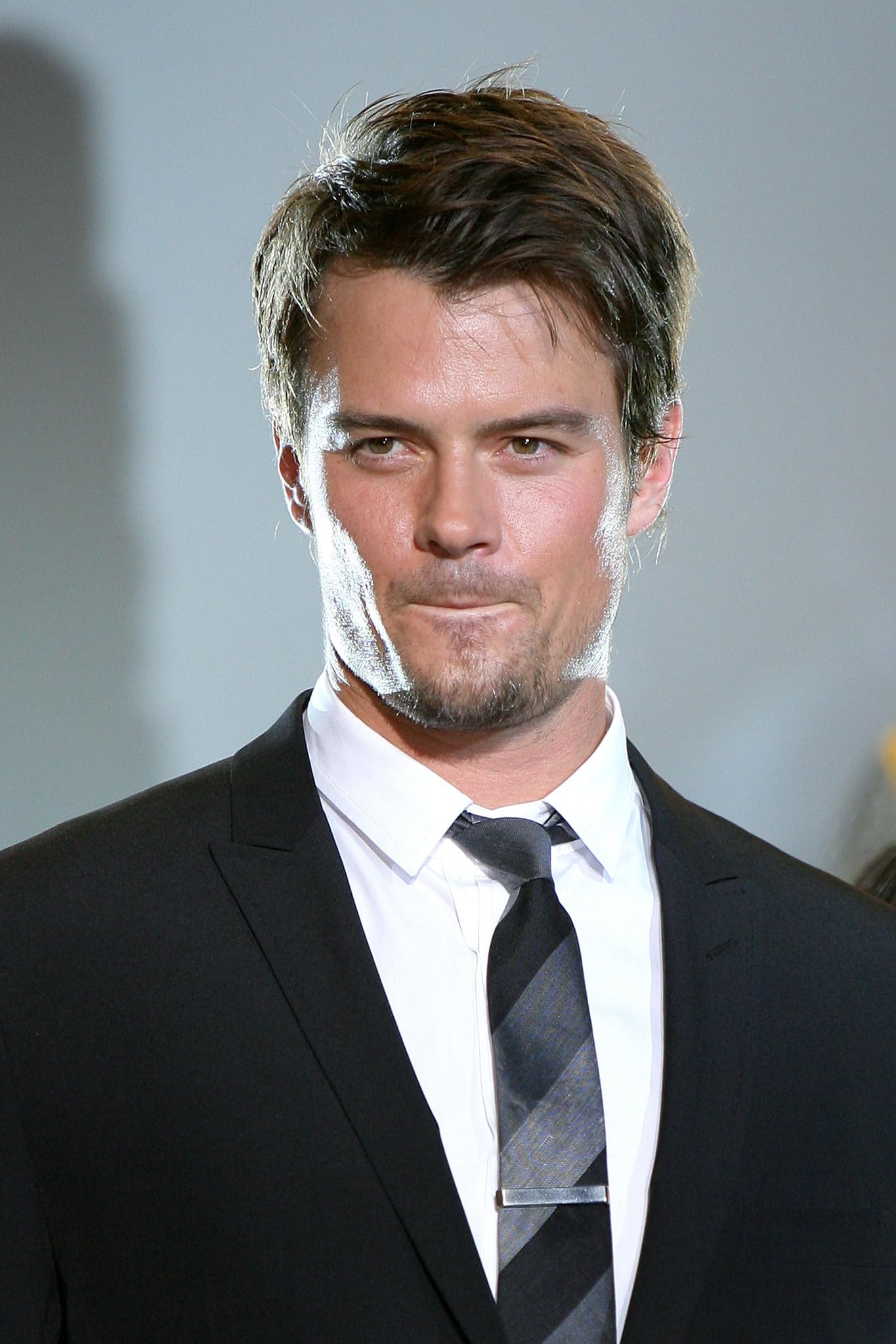 photo-Josh Duhamel 2009