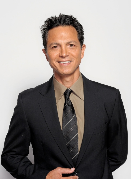 photo-Benjamin Bratt 2011