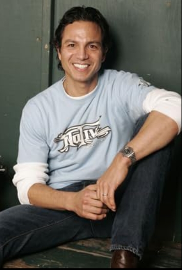 photo-Benjamin Bratt 2005