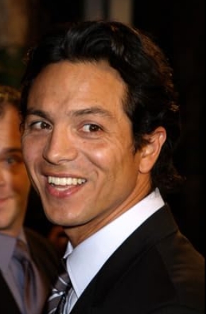 photo-Benjamin Bratt 2004