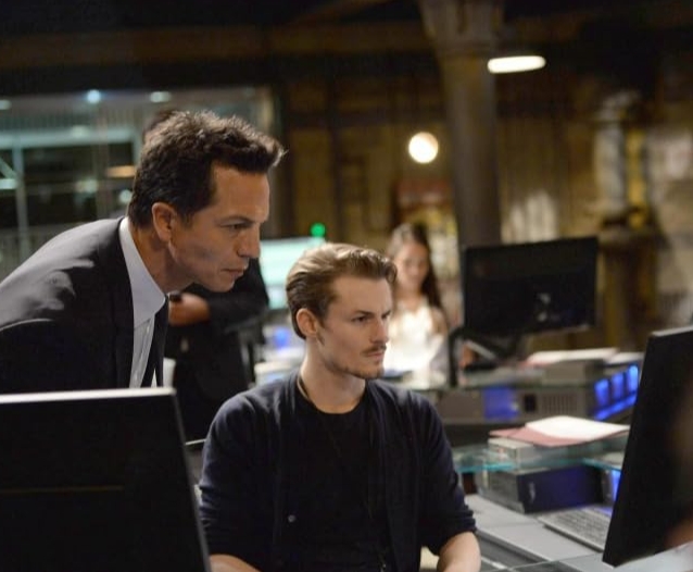 photo-Benjamin Bratt 2014