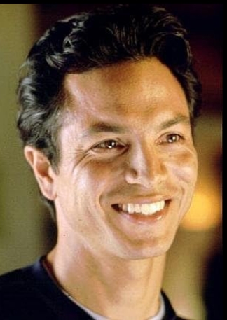 photo-Benjamin Bratt 2000