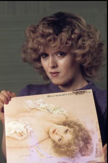 photo-Bernadette Peters 1980
