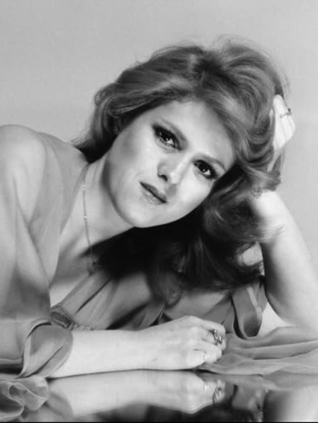 photo-Bernadette Peters 1976