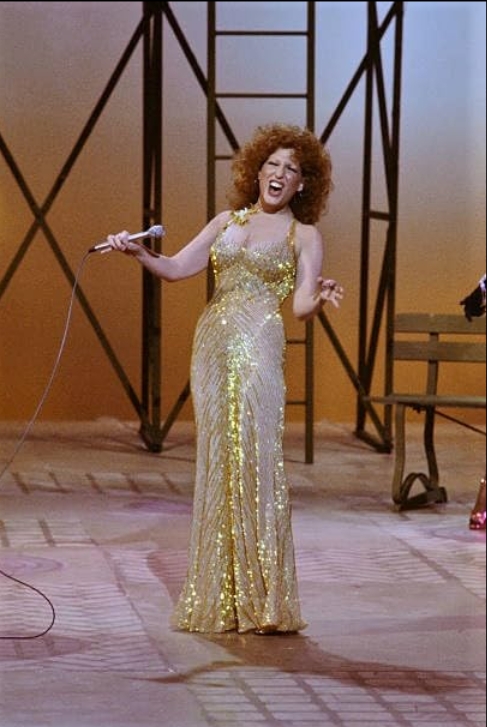 photo-Bette Midler 1977