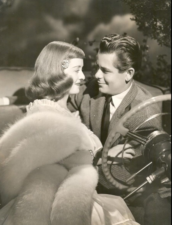 photo-Bette Davis 1946