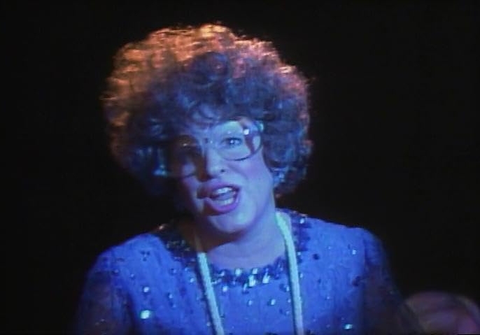 photo-Bette Midler 1988