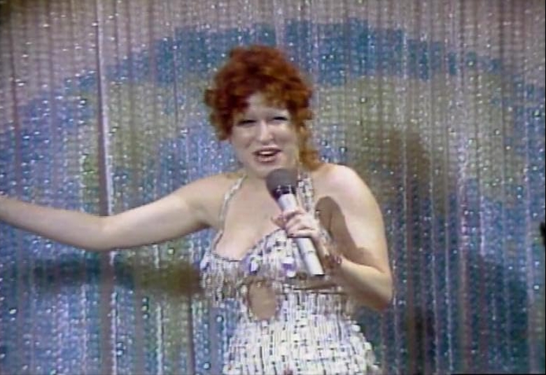 photo-Bette Midler 1976