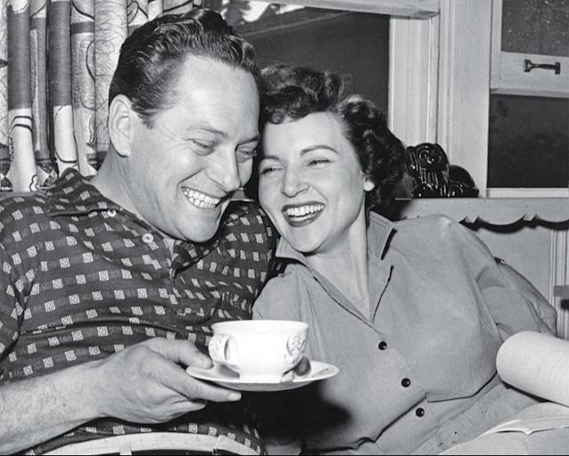 photo-Betty White 1949