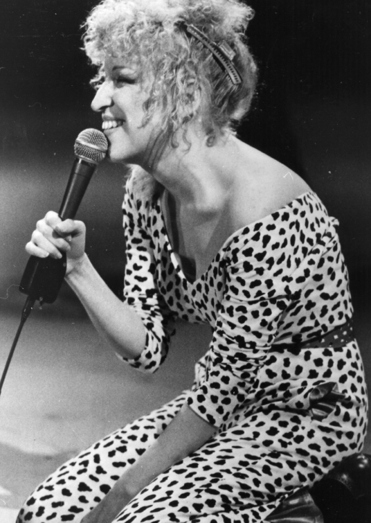 photo-Bette Midler 1979