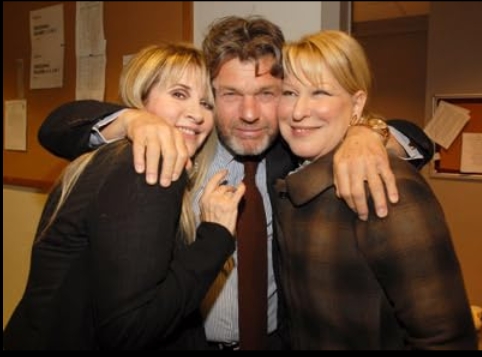 photo-Bette Midler 2002