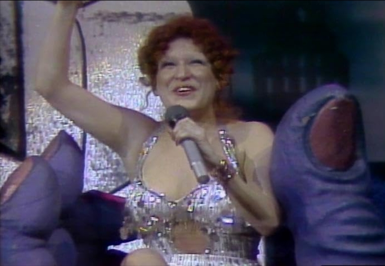 photo-Bette Midler 1976