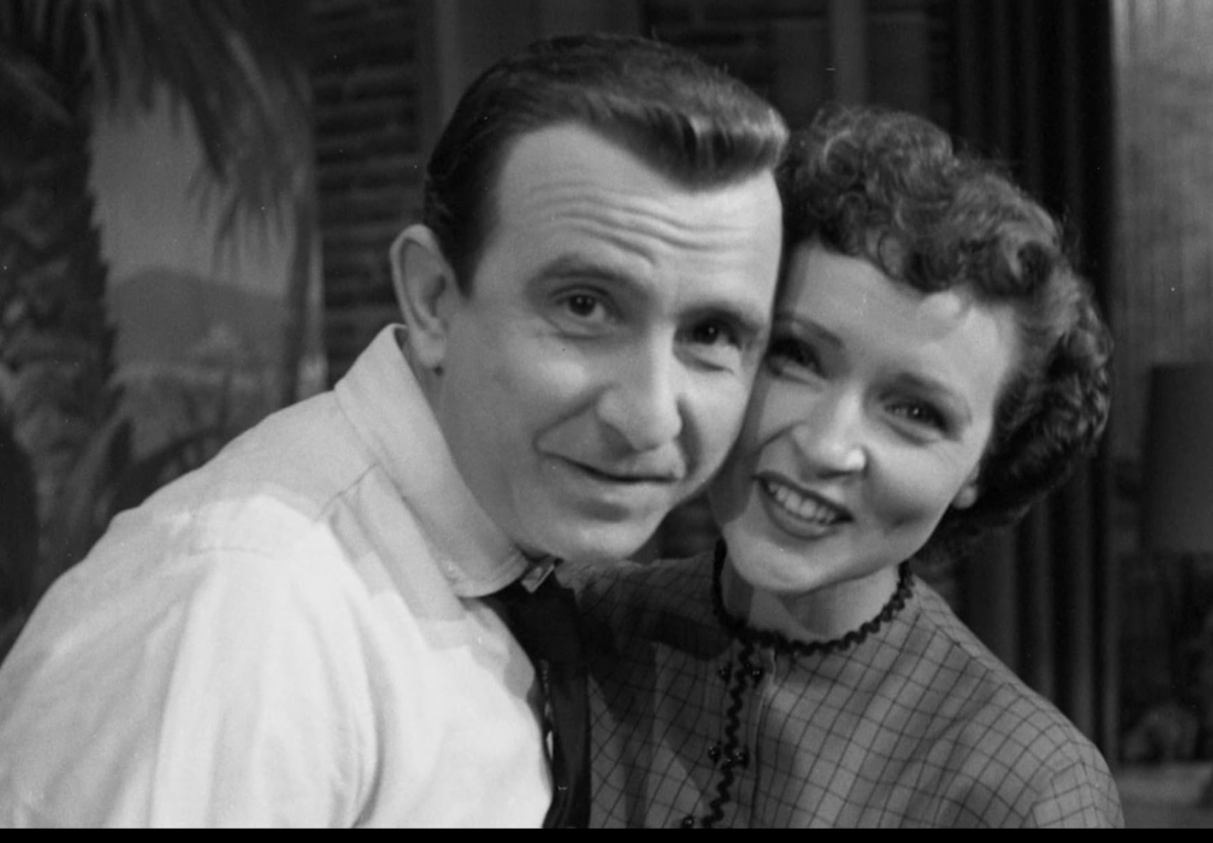 photo-Betty White 1952