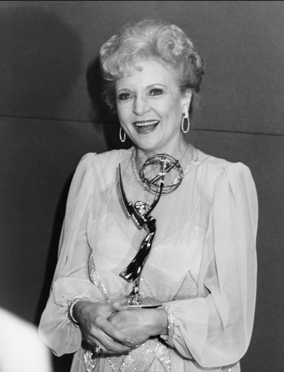 photo-Betty White 1986