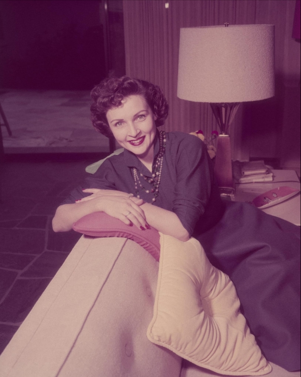 photo-Betty White 1955