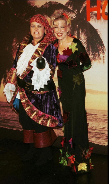 photo-Bette Midler 2004