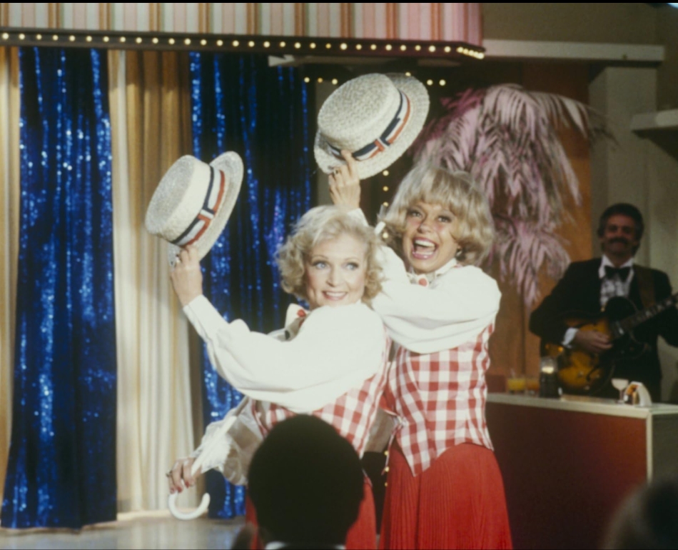 photo-Betty White 1977