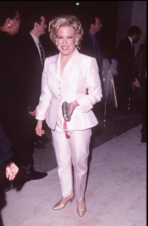 photo-Bette Midler 1997