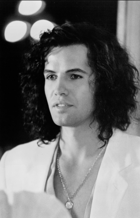 photo-Billy Zane 1994