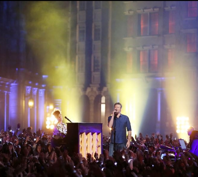 photo-Blake Shelton 2011