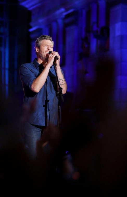 photo-Blake Shelton 2011