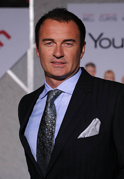 photo-Julian McMahon 2010
