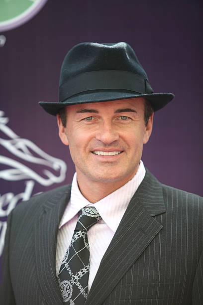 photo-Julian McMahon 2009