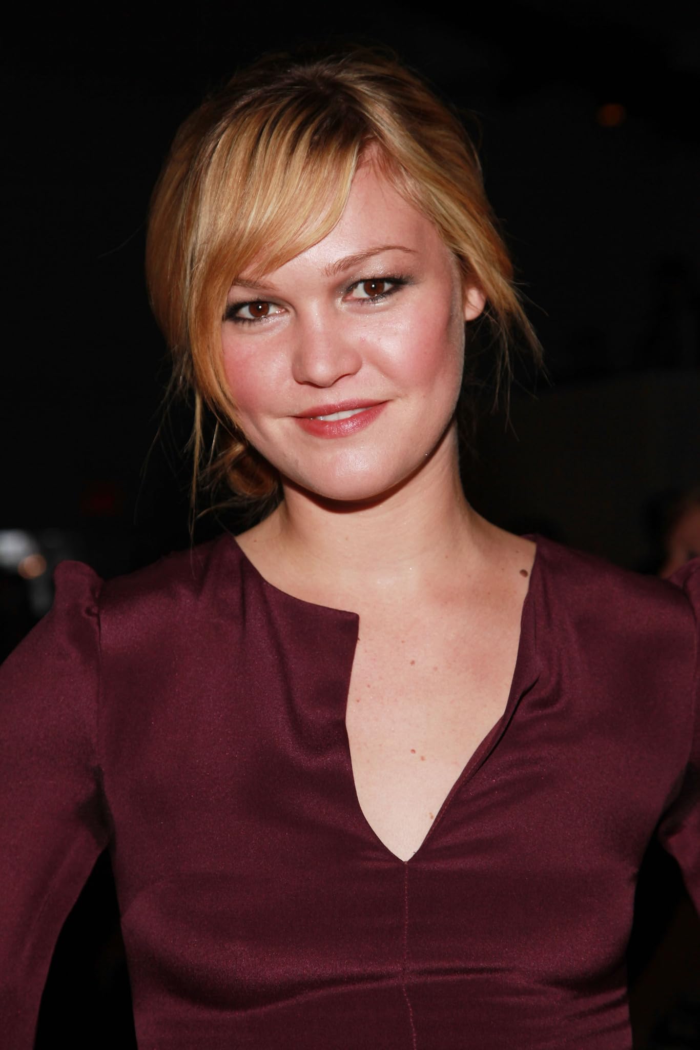 photo-Julia Stiles 2011