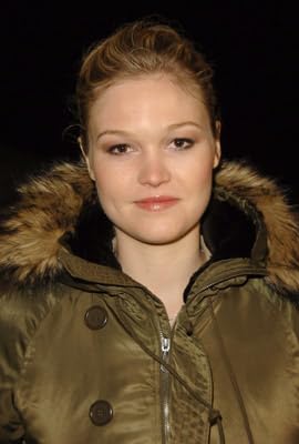 photo-Julia Stiles 2005