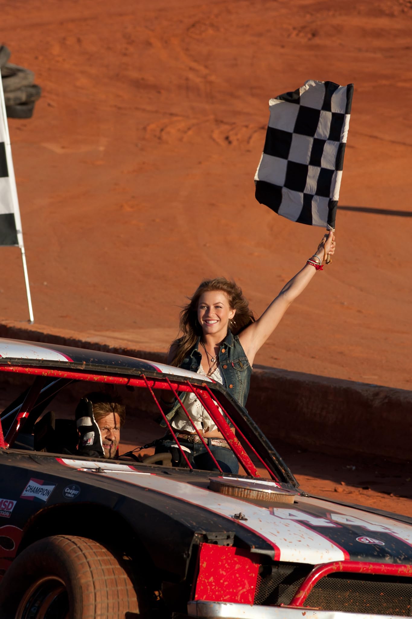 photo-Julianne Hough 2011